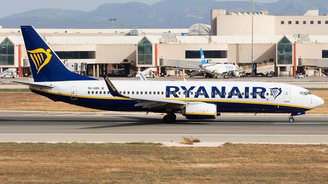 9H-QBK:Boeing 737-800:Ryanair